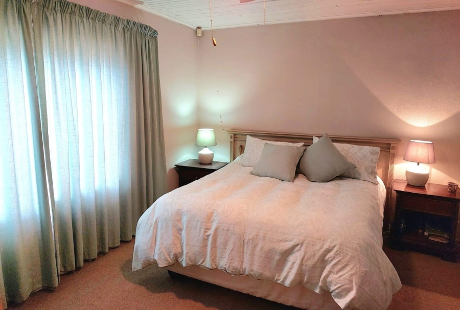 10 Bedroom Property for Sale in Benoni Small Farms Gauteng