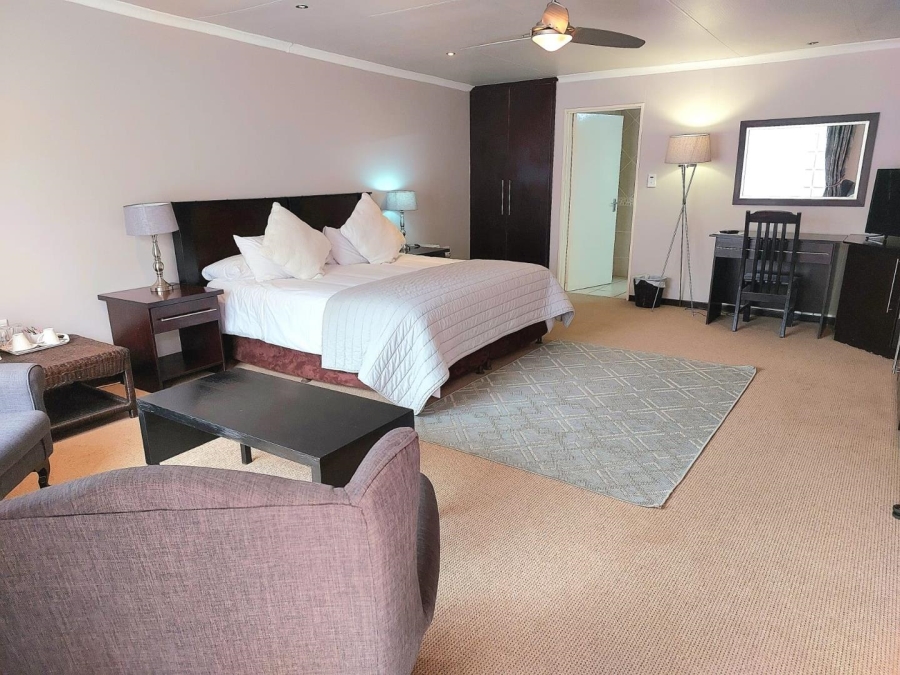 10 Bedroom Property for Sale in Benoni Small Farms Gauteng