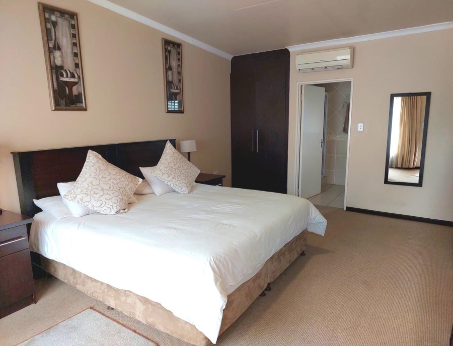 10 Bedroom Property for Sale in Benoni Small Farms Gauteng