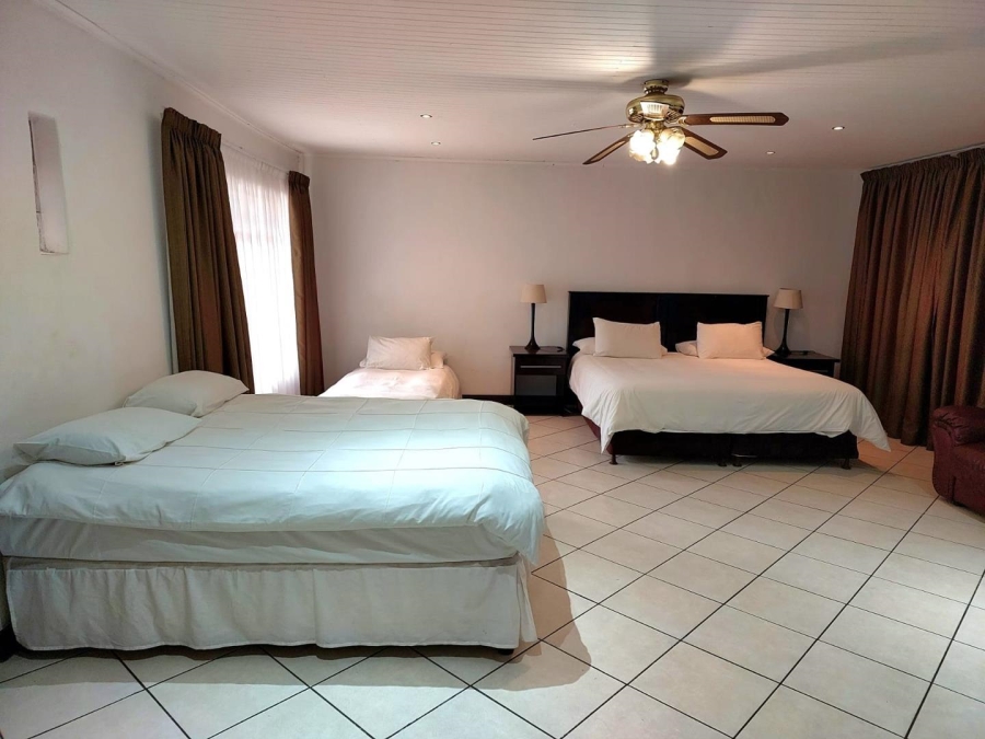 10 Bedroom Property for Sale in Benoni Small Farms Gauteng