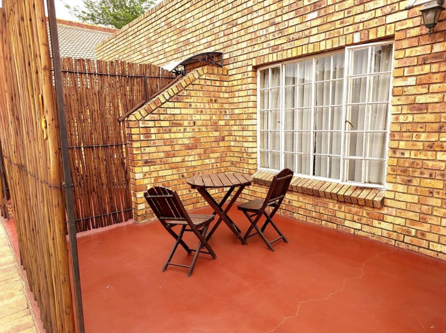 10 Bedroom Property for Sale in Benoni Small Farms Gauteng