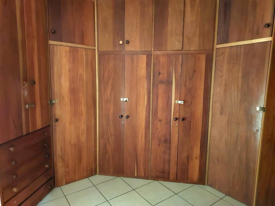 10 Bedroom Property for Sale in Benoni Small Farms Gauteng