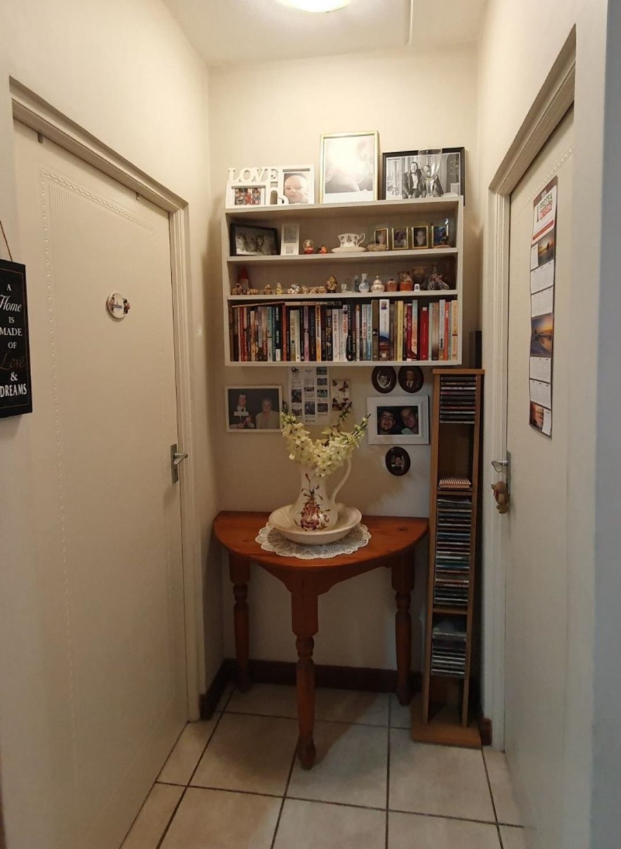 1 Bedroom Property for Sale in Brentwood Gauteng