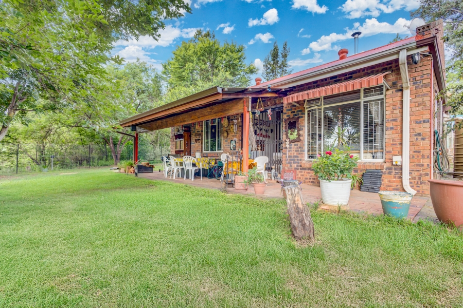 5 Bedroom Property for Sale in Chartwell Gauteng