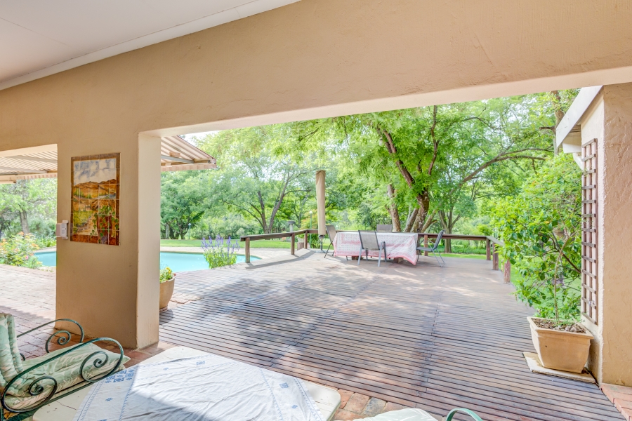 5 Bedroom Property for Sale in Chartwell Gauteng