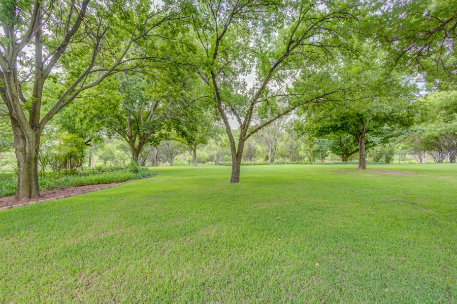 5 Bedroom Property for Sale in Chartwell Gauteng