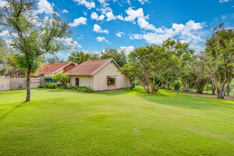 5 Bedroom Property for Sale in Chartwell Gauteng