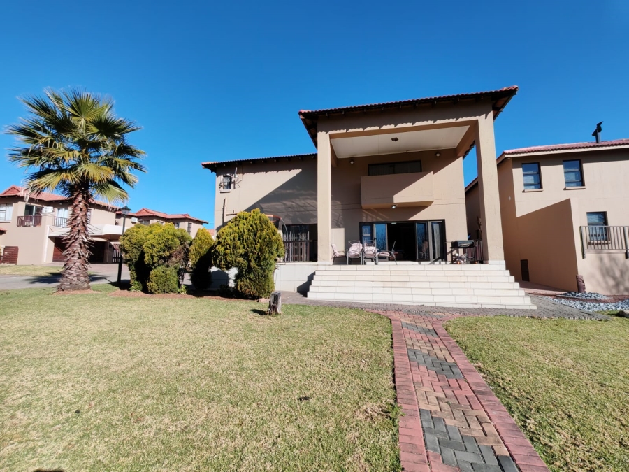 4 Bedroom Property for Sale in Risiville Gauteng