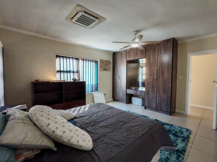 4 Bedroom Property for Sale in Risiville Gauteng