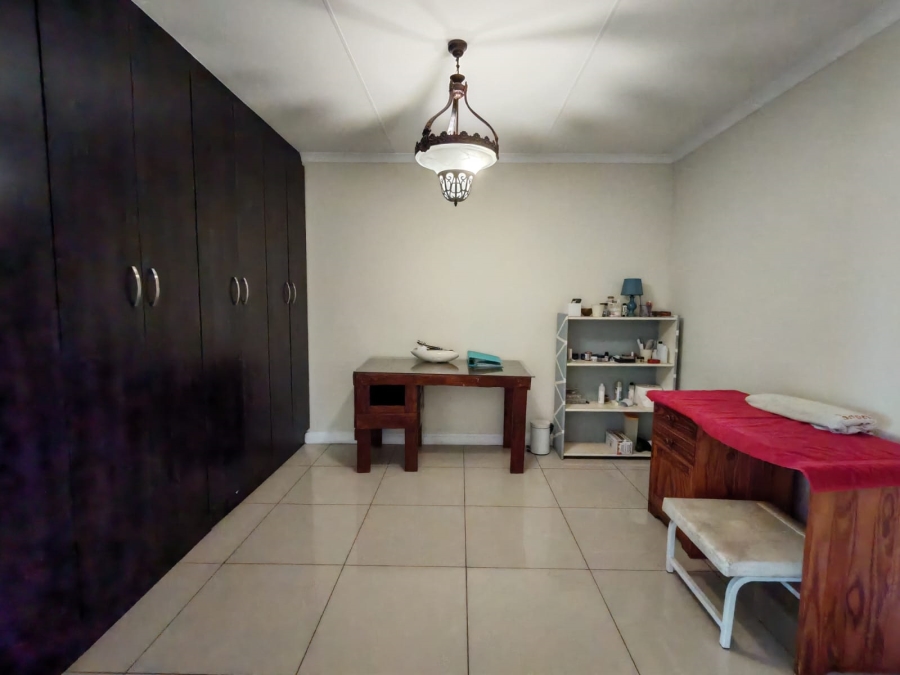 4 Bedroom Property for Sale in Risiville Gauteng