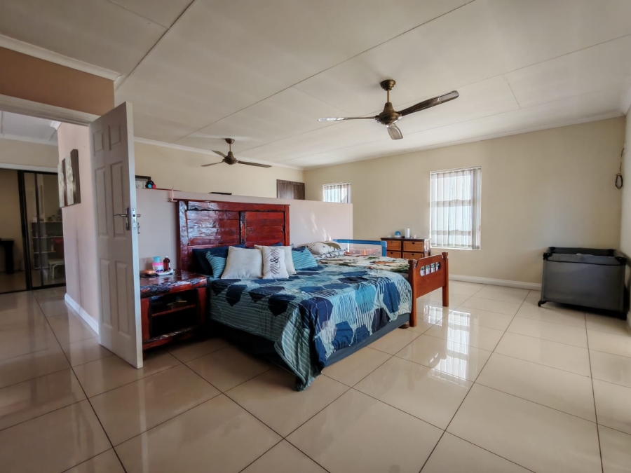 4 Bedroom Property for Sale in Risiville Gauteng