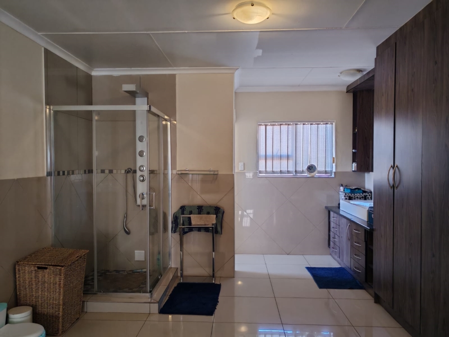4 Bedroom Property for Sale in Risiville Gauteng