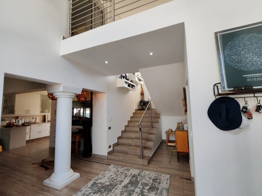 3 Bedroom Property for Sale in Three Rivers Proper Gauteng