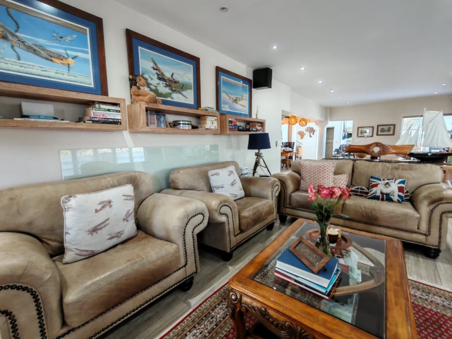 3 Bedroom Property for Sale in Three Rivers Proper Gauteng