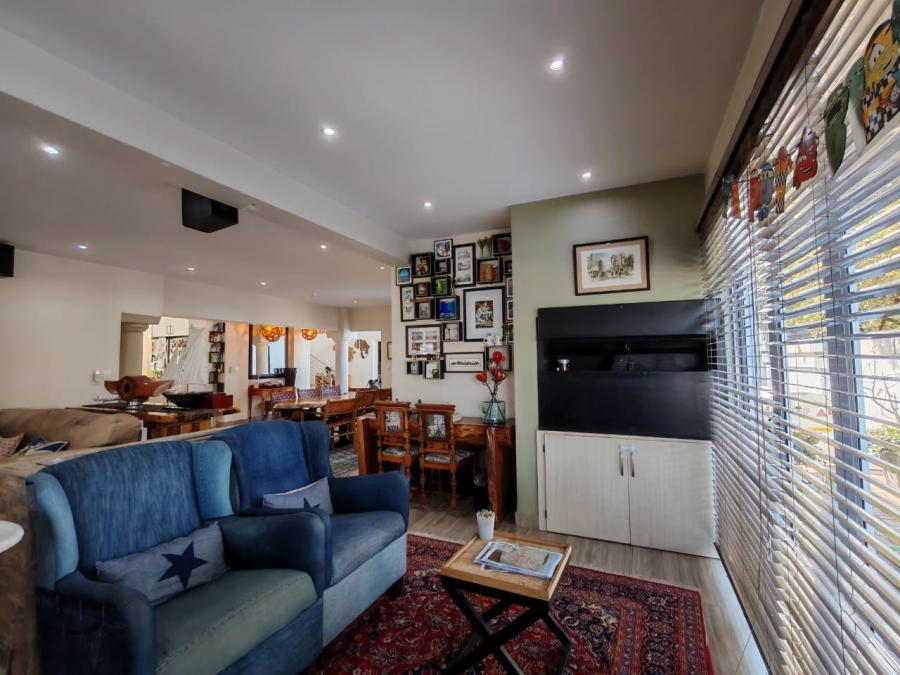 3 Bedroom Property for Sale in Three Rivers Proper Gauteng