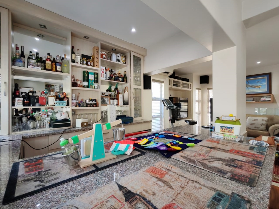 3 Bedroom Property for Sale in Three Rivers Proper Gauteng