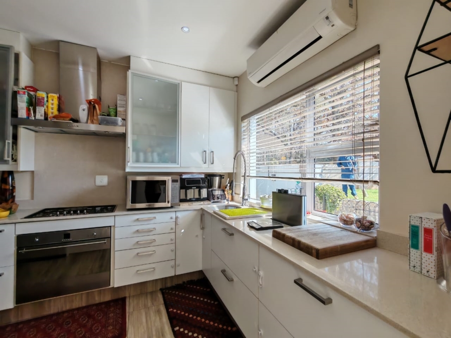 3 Bedroom Property for Sale in Three Rivers Proper Gauteng