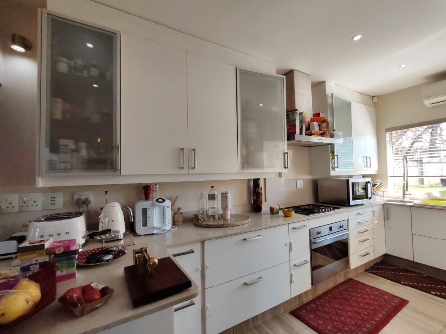 3 Bedroom Property for Sale in Three Rivers Proper Gauteng