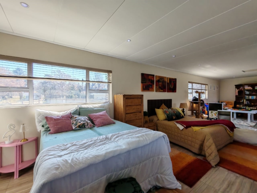 3 Bedroom Property for Sale in Three Rivers Proper Gauteng