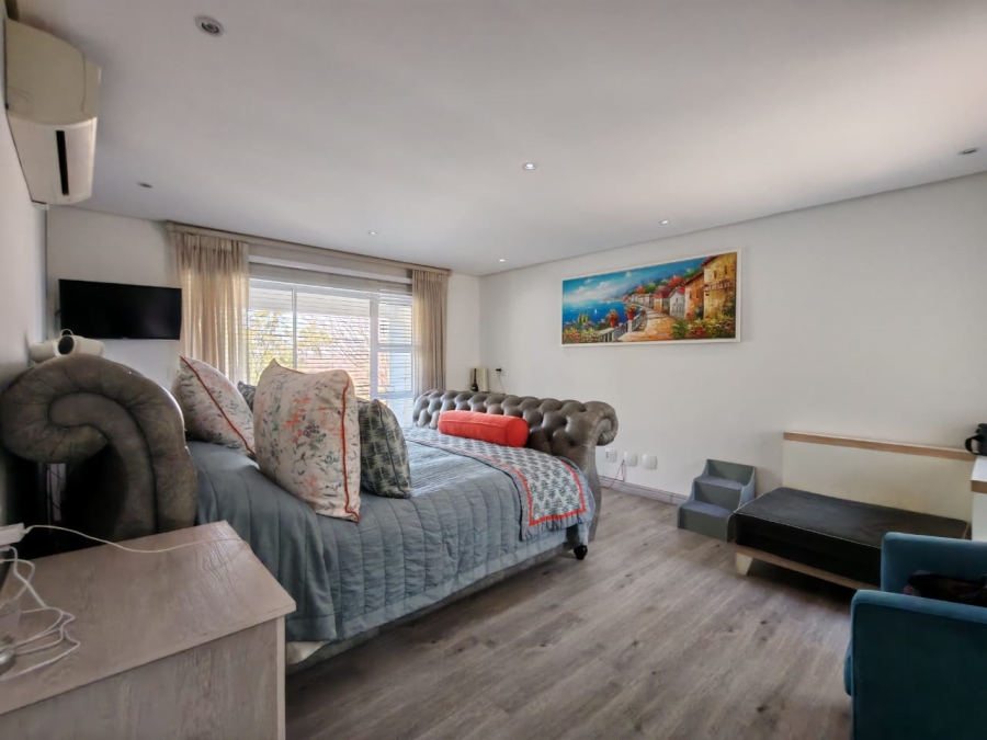 3 Bedroom Property for Sale in Three Rivers Proper Gauteng