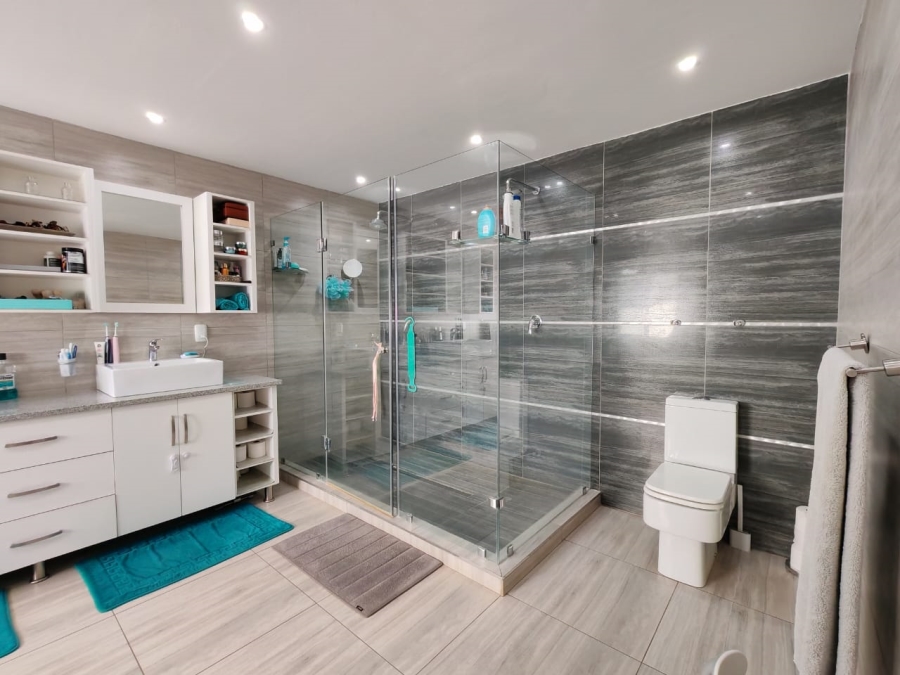 3 Bedroom Property for Sale in Three Rivers Proper Gauteng