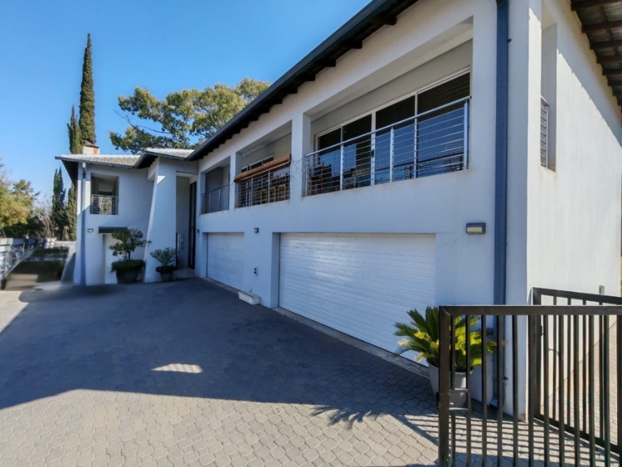 3 Bedroom Property for Sale in Three Rivers Proper Gauteng