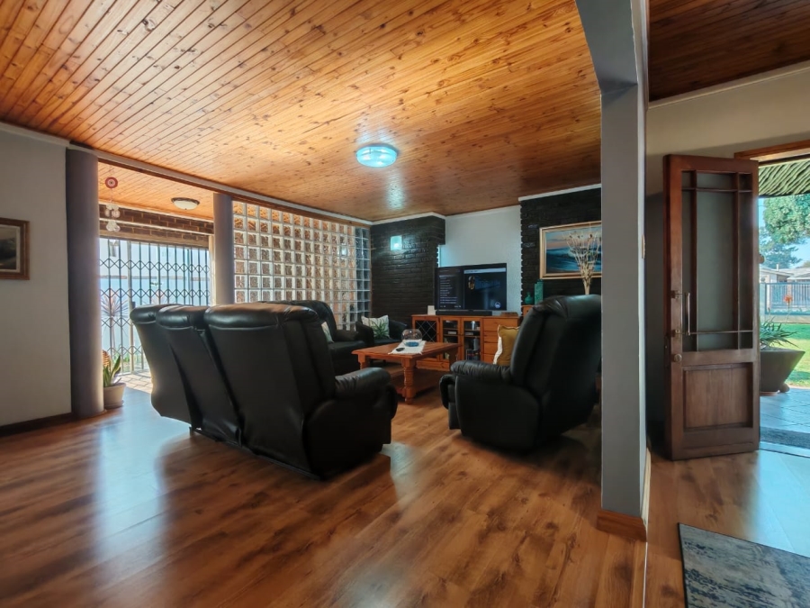 3 Bedroom Property for Sale in Risiville Gauteng