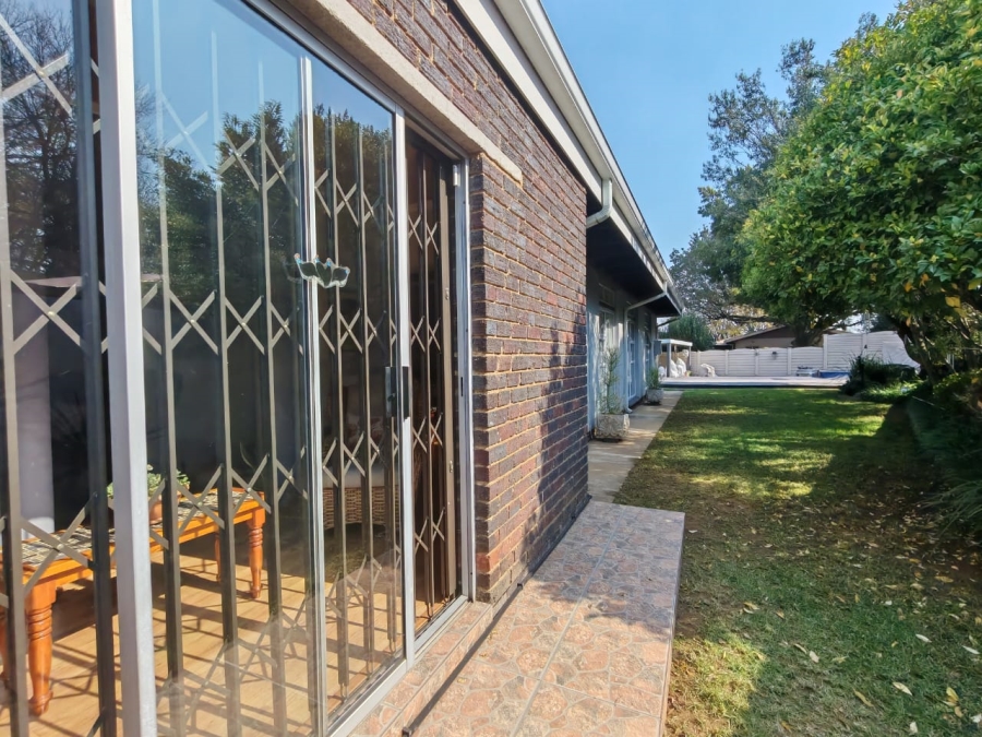 3 Bedroom Property for Sale in Risiville Gauteng