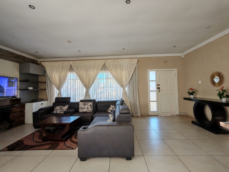 4 Bedroom Property for Sale in Risiville Gauteng