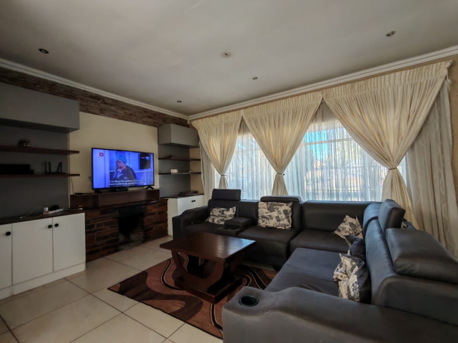 4 Bedroom Property for Sale in Risiville Gauteng