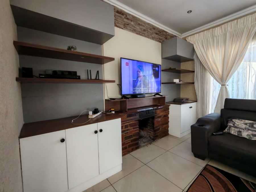 4 Bedroom Property for Sale in Risiville Gauteng