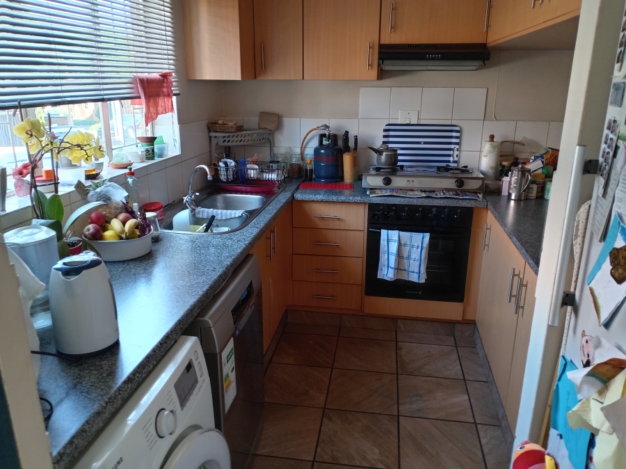 2 Bedroom Property for Sale in Allens Nek Gauteng