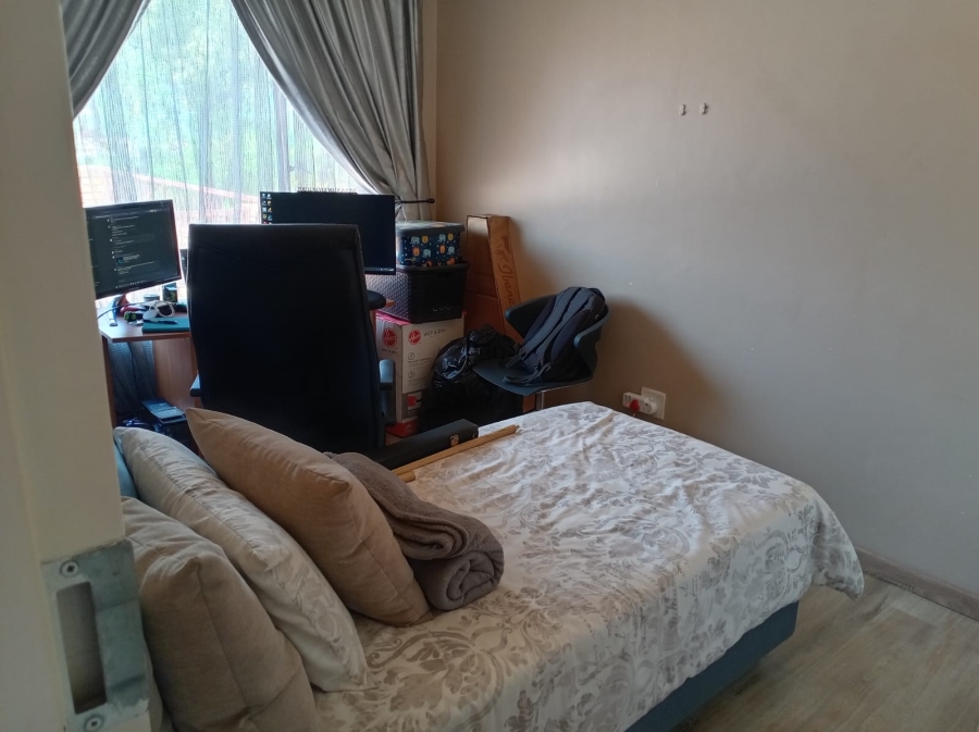 2 Bedroom Property for Sale in Wilgeheuwel Gauteng