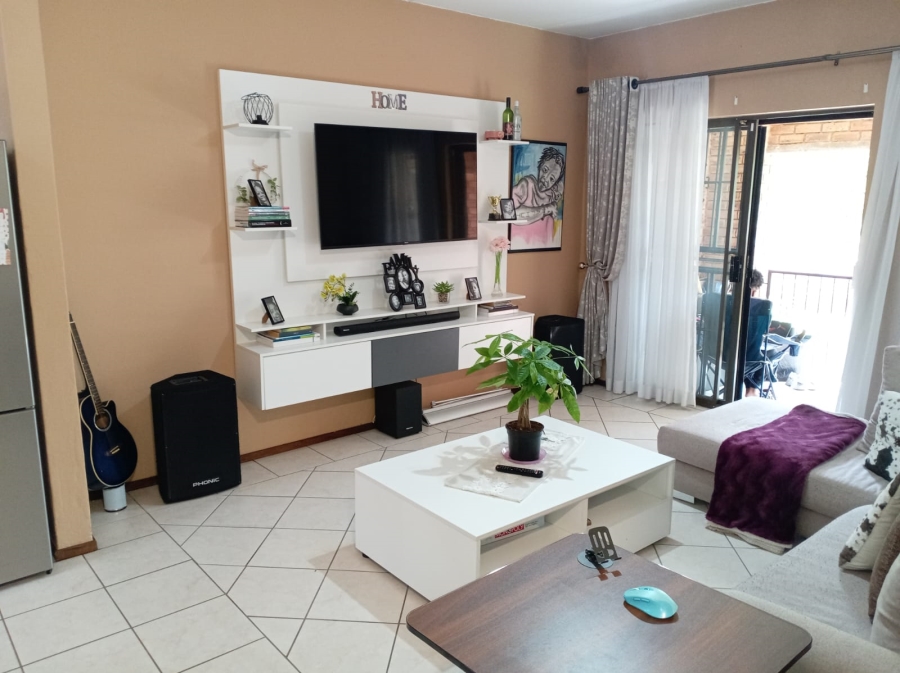 2 Bedroom Property for Sale in Ruimsig Gauteng