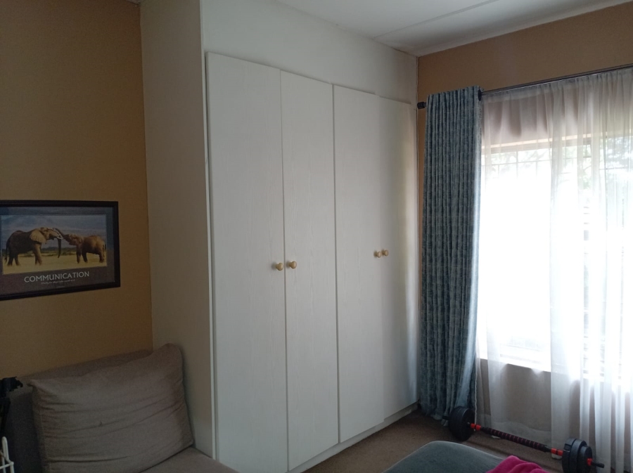 2 Bedroom Property for Sale in Ruimsig Gauteng