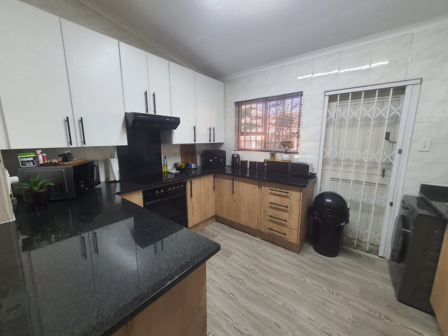 3 Bedroom Property for Sale in Vanderbijlpark SW 5 Gauteng