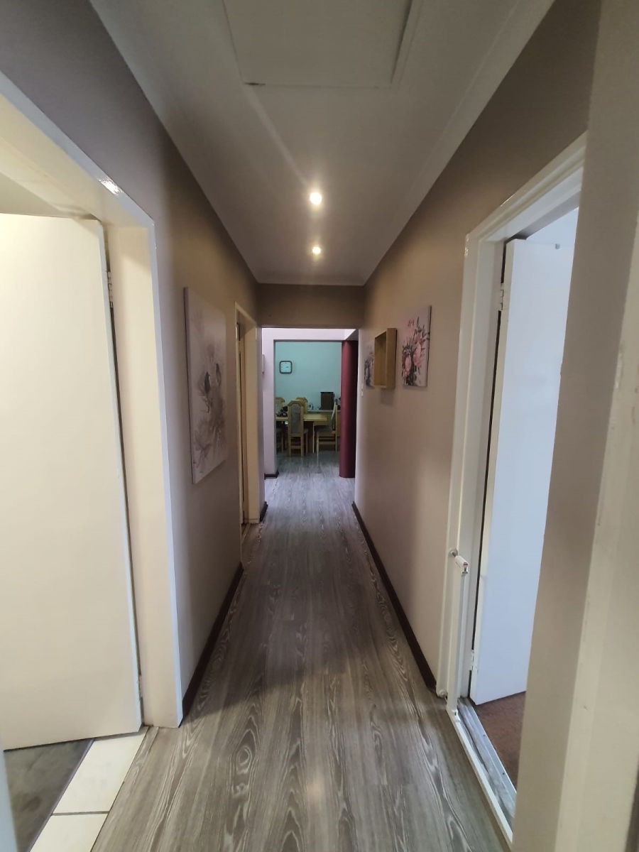 3 Bedroom Property for Sale in Vanderbijlpark SW 5 Gauteng