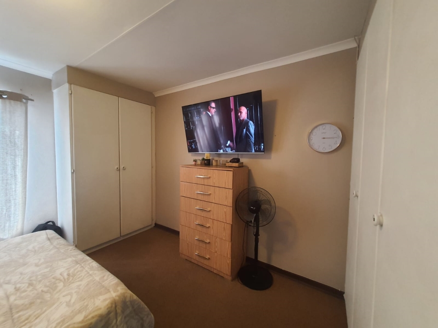 3 Bedroom Property for Sale in Vanderbijlpark SW 5 Gauteng