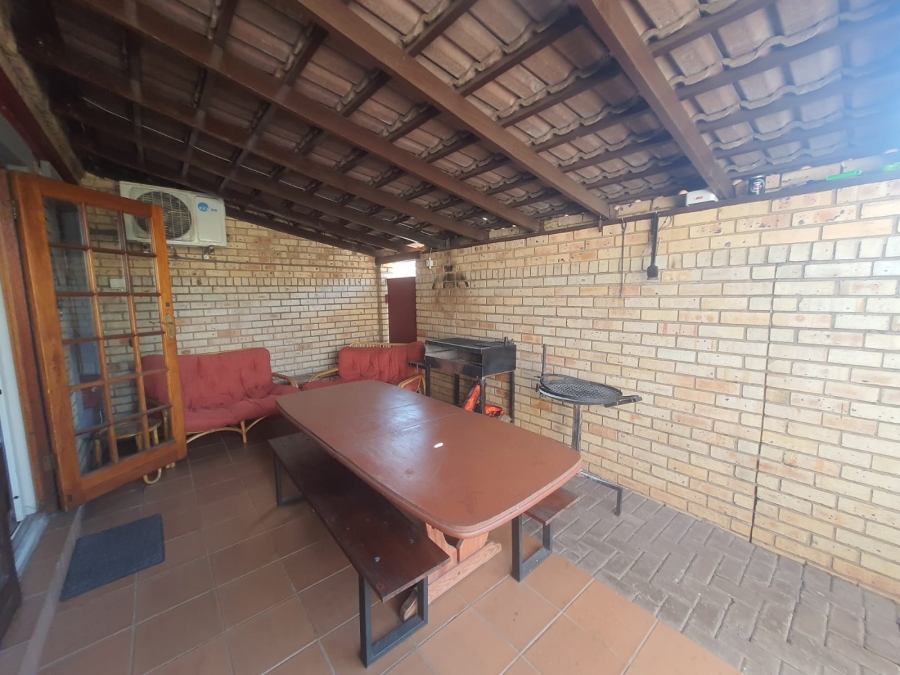 3 Bedroom Property for Sale in Vanderbijlpark SW 5 Gauteng