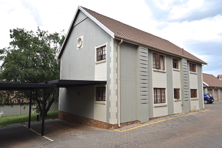 1 Bedroom Property for Sale in Olympus AH Gauteng