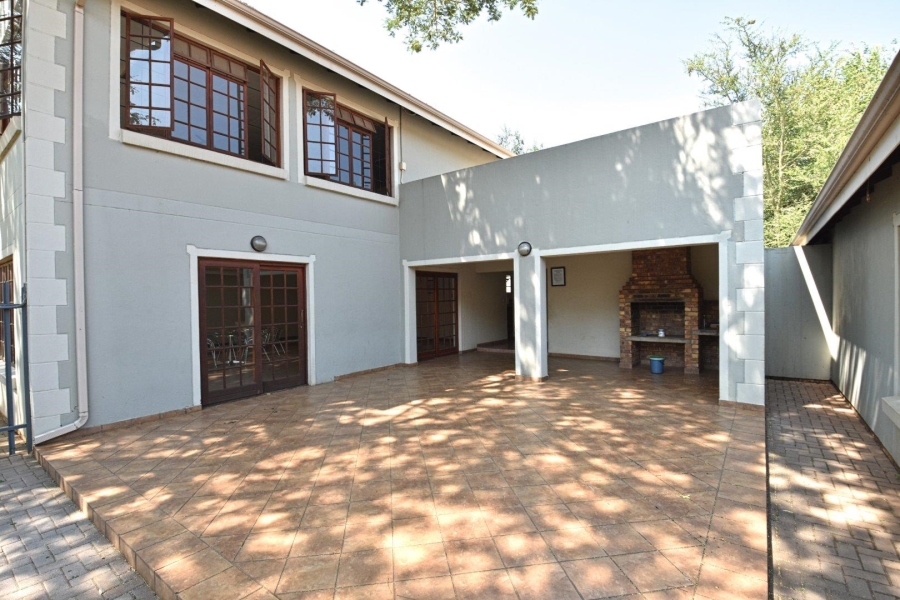 1 Bedroom Property for Sale in Olympus AH Gauteng