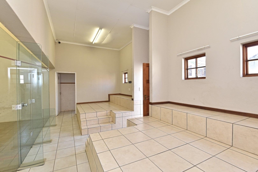 1 Bedroom Property for Sale in Olympus AH Gauteng