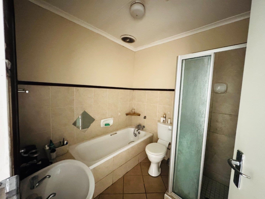 2 Bedroom Property for Sale in Mooikloof Ridge Gauteng