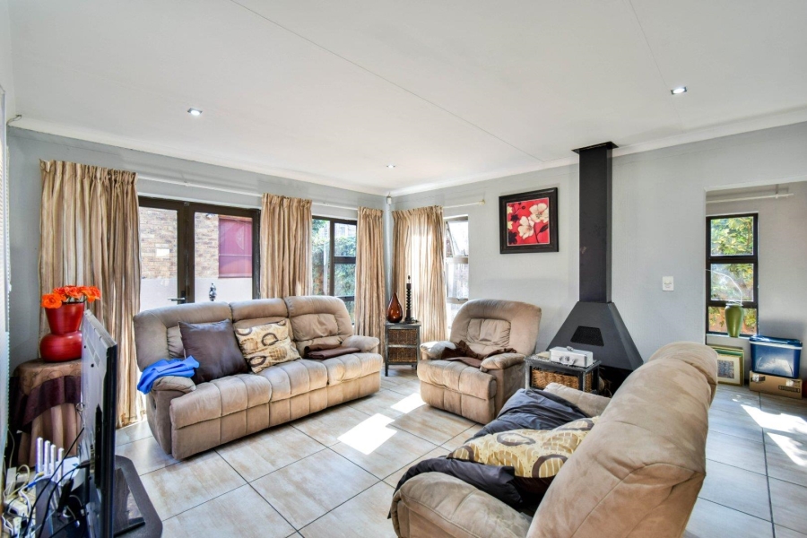 3 Bedroom Property for Sale in Moreleta Park Gauteng