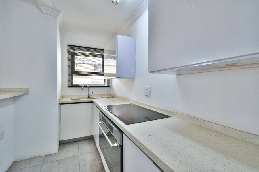 6 Bedroom Property for Sale in Mooikloof Glen Gauteng