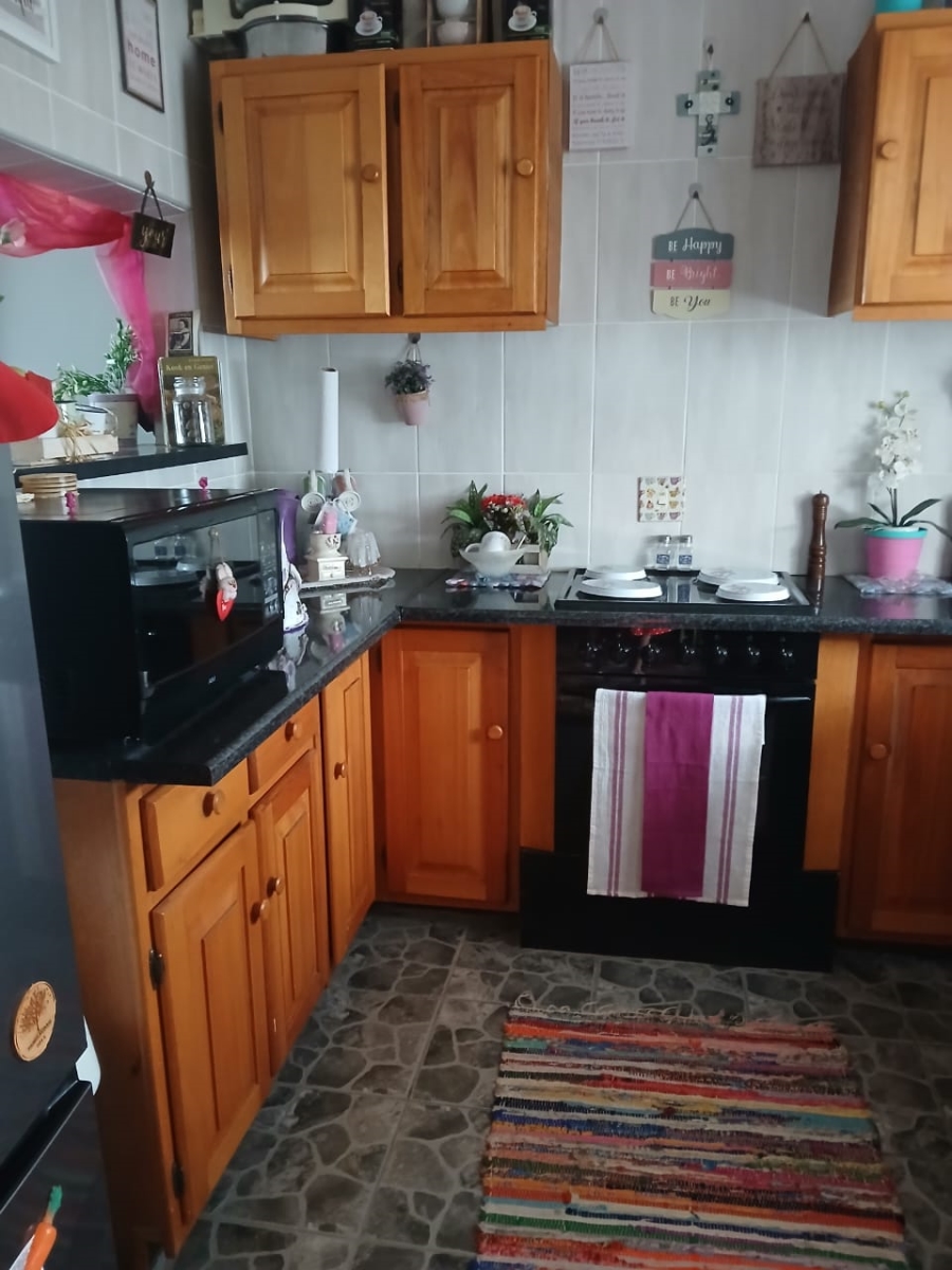 2 Bedroom Property for Sale in Springs Central Gauteng