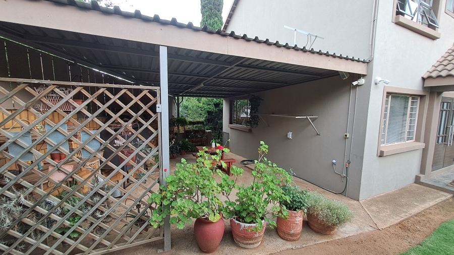 4 Bedroom Property for Sale in Jordaan Park Gauteng