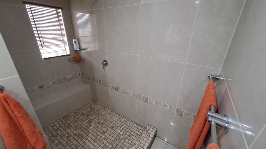 4 Bedroom Property for Sale in Jordaan Park Gauteng