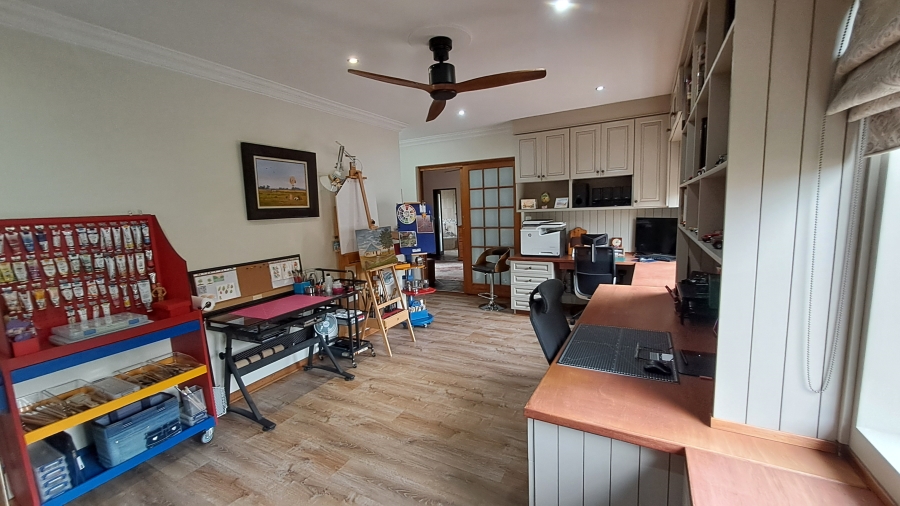 4 Bedroom Property for Sale in Jordaan Park Gauteng