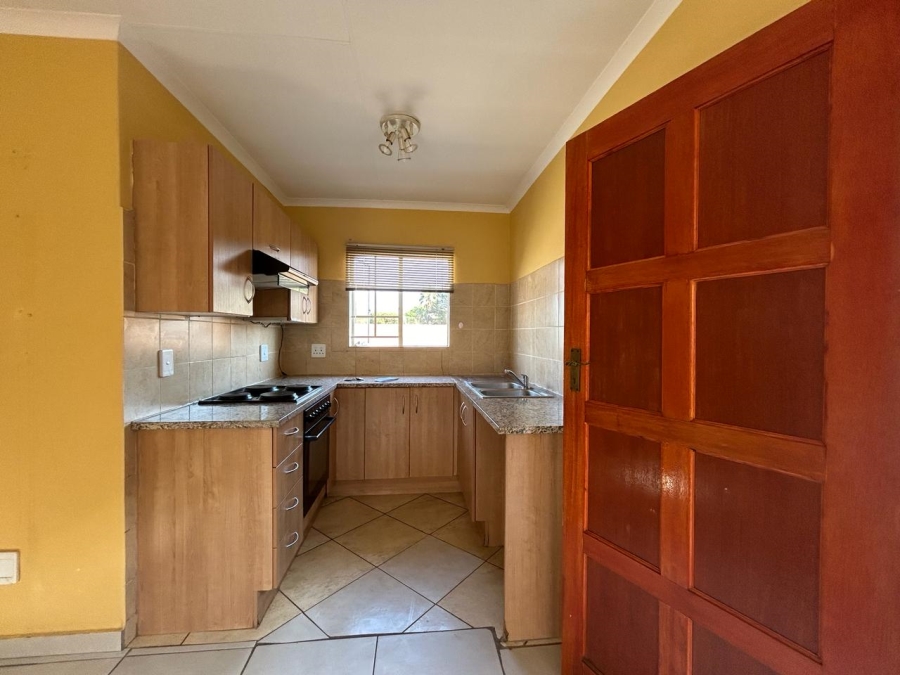 To Let 2 Bedroom Property for Rent in Andeon Gauteng